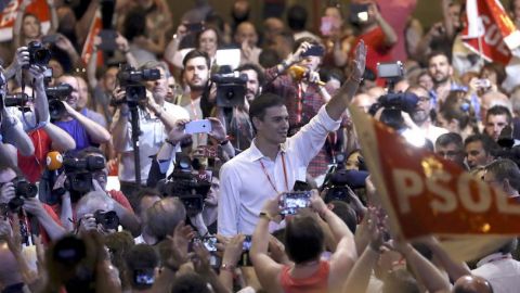 El PSOE ganaría las elecciones con una cuarta parte de los votos
