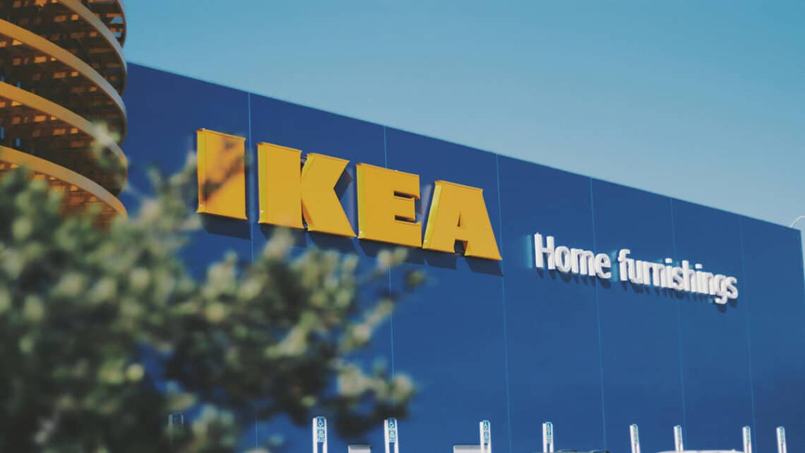 Ikea-sofa-Exterior