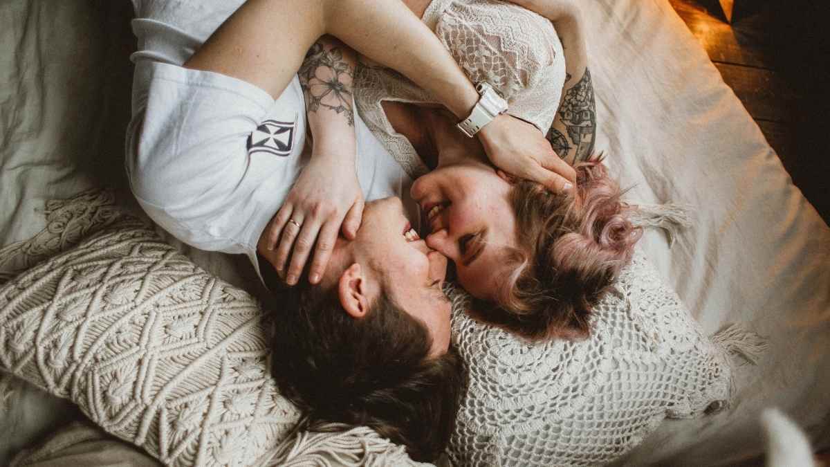 Las parejas más unidas comparten 5 pequeños rituales diarios que la mayoría ignora, según la psicología