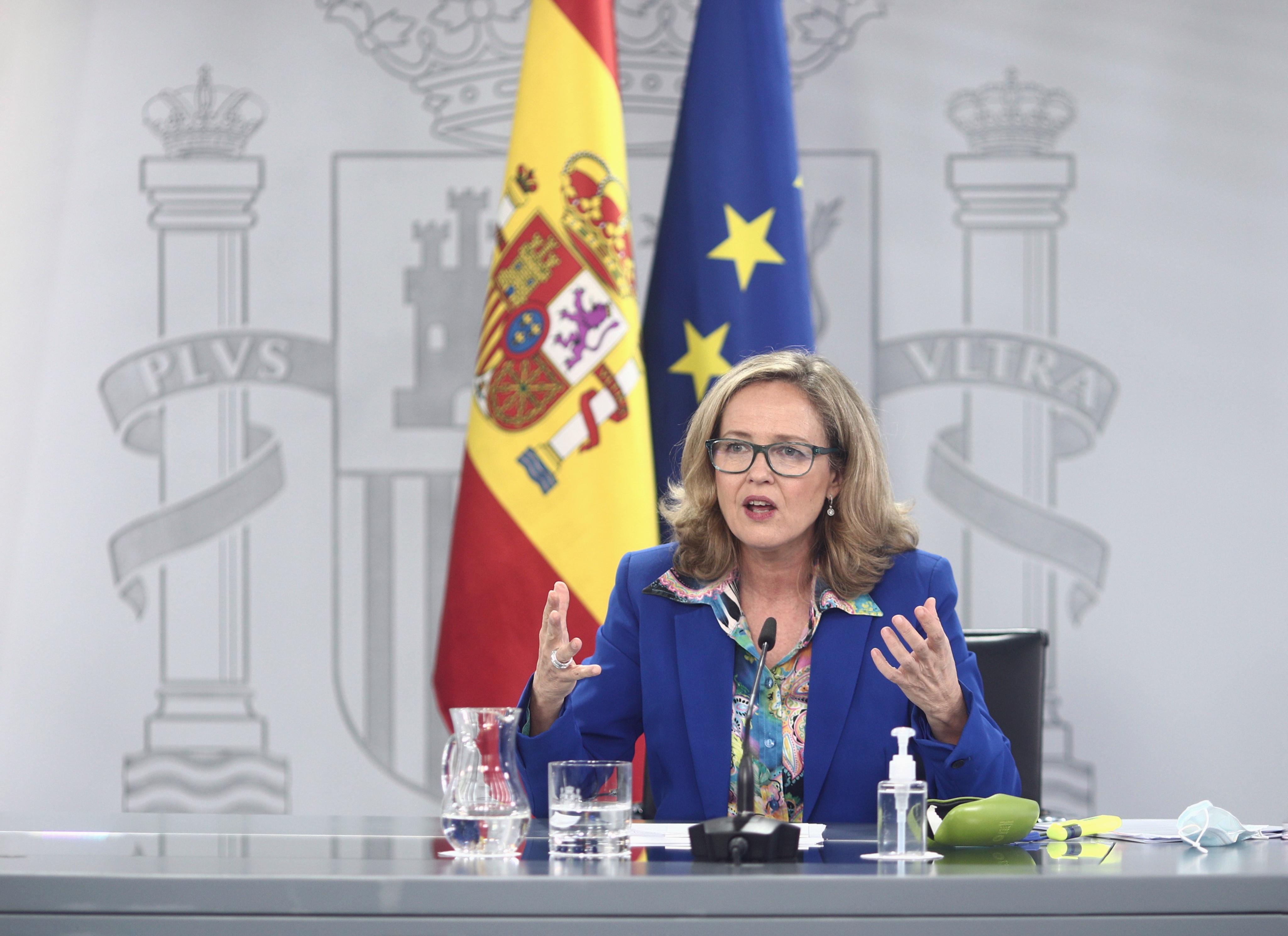 La vicepresidenta de Asuntos Económicos, Nadia Calviño, en la rueda de prensa posterior al Consejo de Ministros. Europa Press