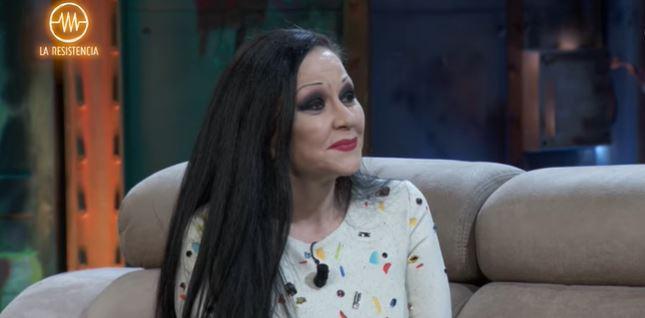 Alaska, durante su tensa entrevista en La Resistencia