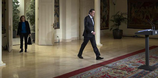 El Gobierno oculta en su web a decenas de asesores y otros cargos a sueldo El Gobierno oculta en su web a decenas de asesores y otros cargos a sueldo