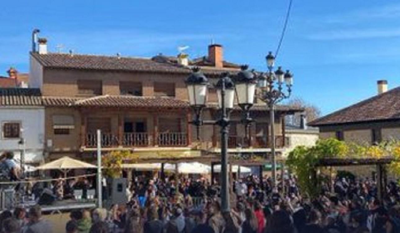 Concierto multitudinario en Manzanares el Real. Twitter