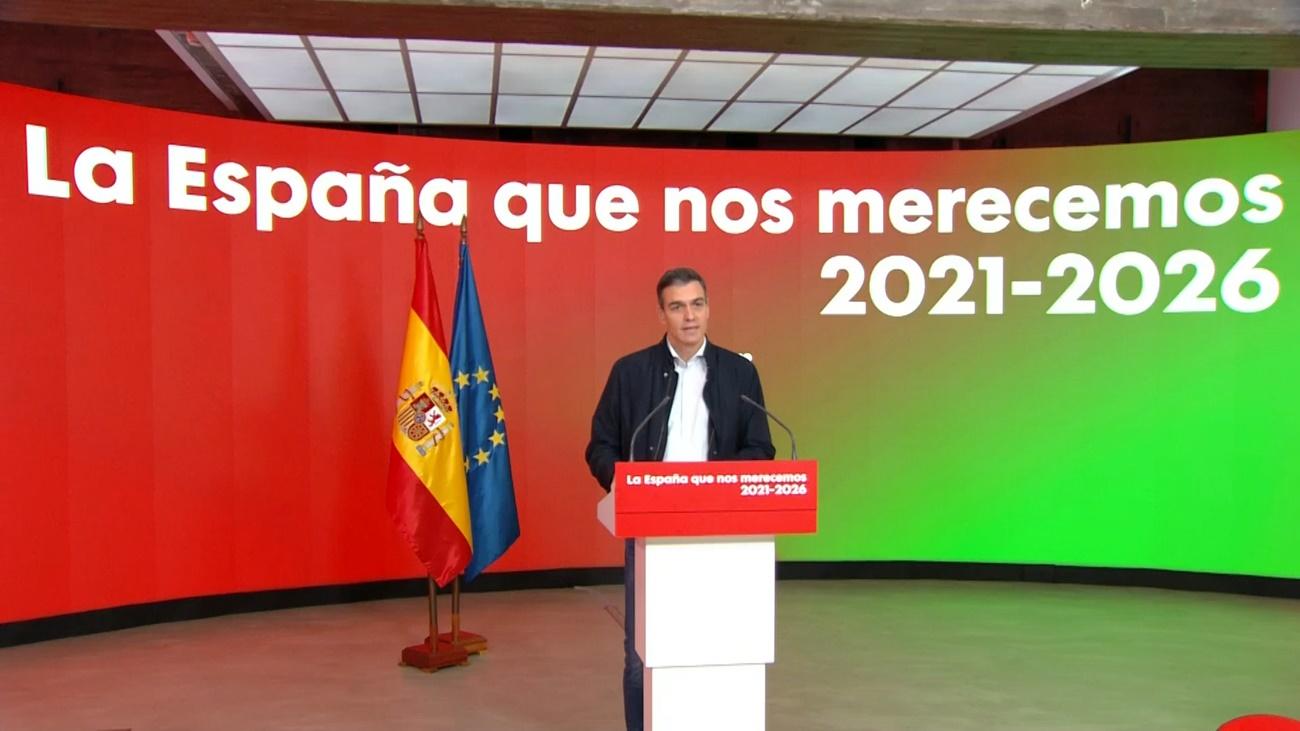 Sánchez durante la presentación de  'La España que nos merecemos 2021 2026'