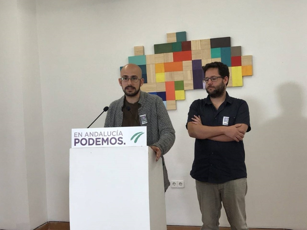 El secretario de Comunicacion de Podemos Andalucia, Pablo Perez, en rueda de prensa