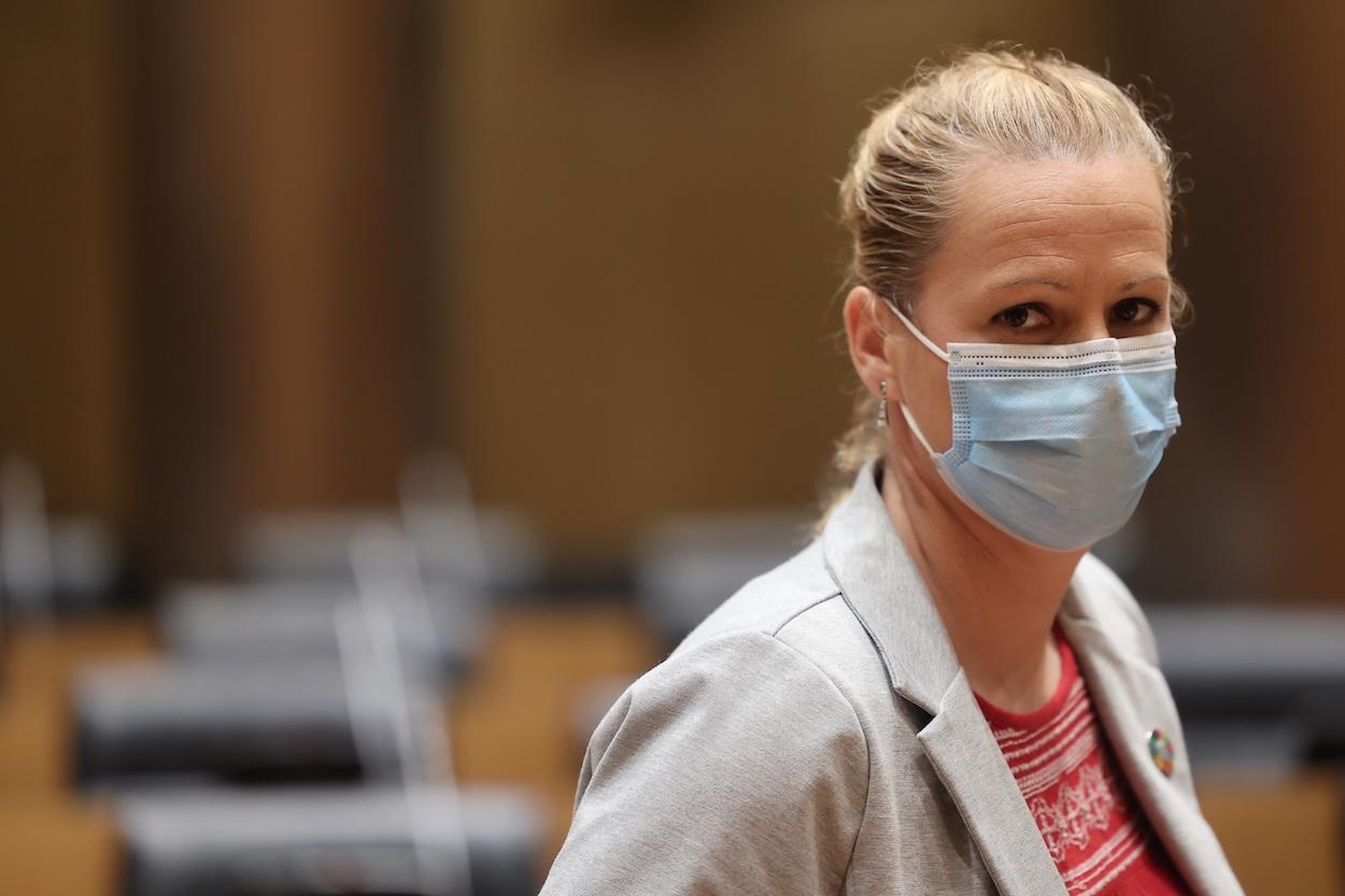 La diputada socialista Zaida Cantera, momentos antes del inicio de la Comisión de Asuntos Exteriores en el Congreso de los Diputados