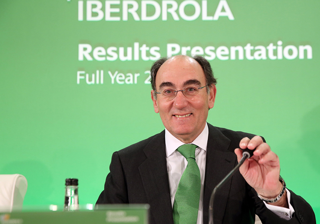 Iberdrola gana 2.327 millones de euros en 2014