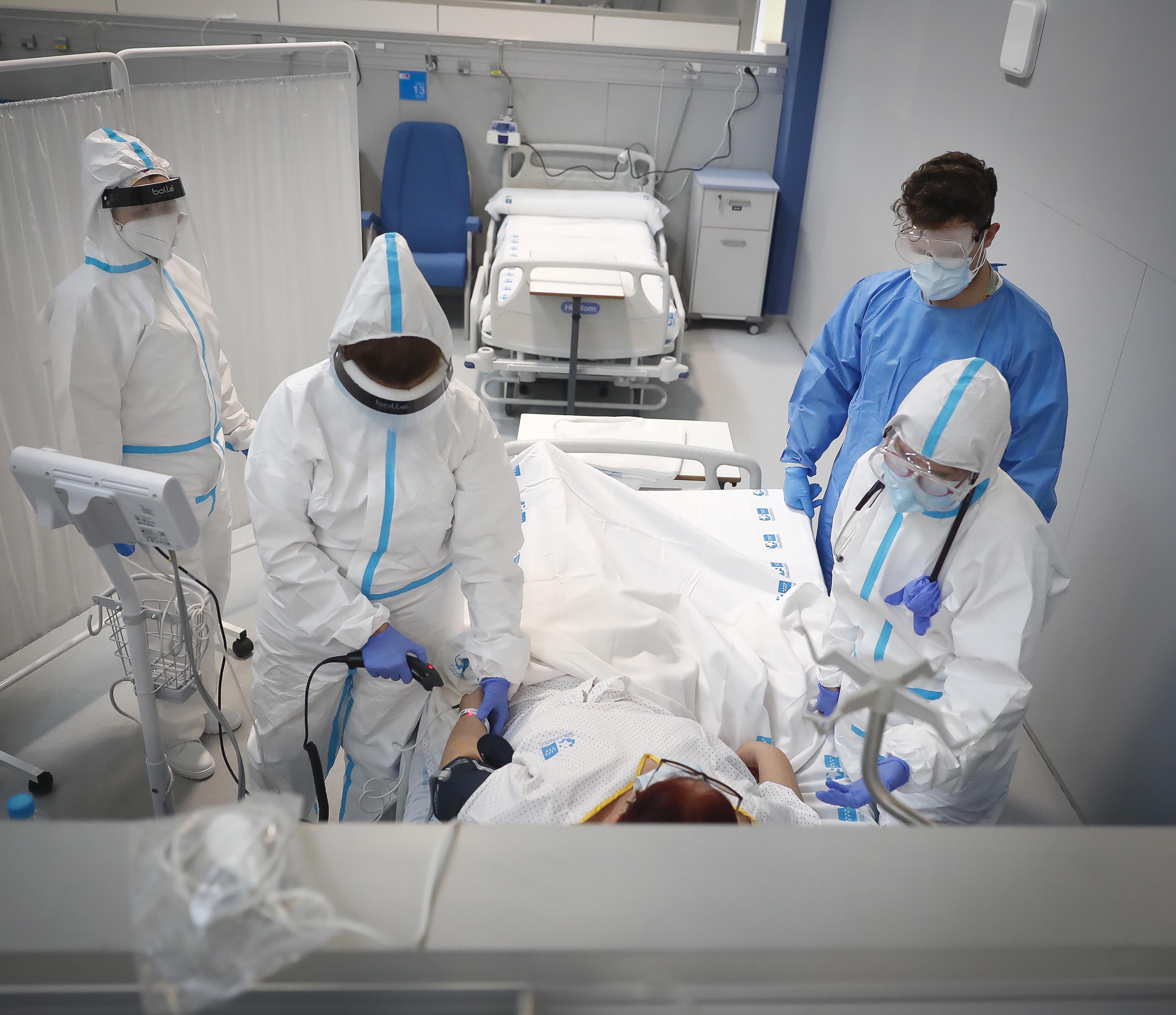 Entra en funcionamiento el Zendal que recibe a la primera paciente. Fuente: Europa Press.