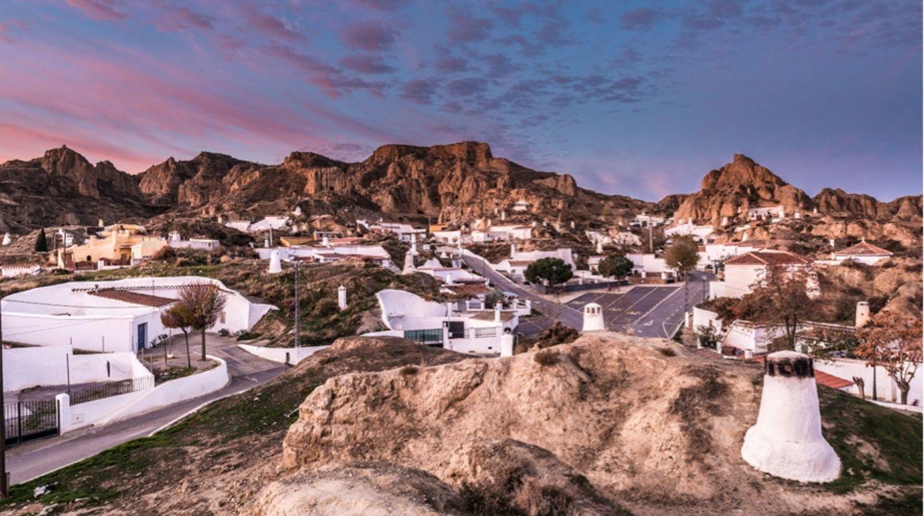 Barrio de las Cuevas de Guadix