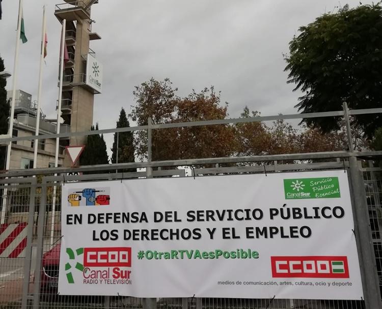 Pancarta contra los recortes en Canal Sur Pancarta contra los recortes en Canal Sur