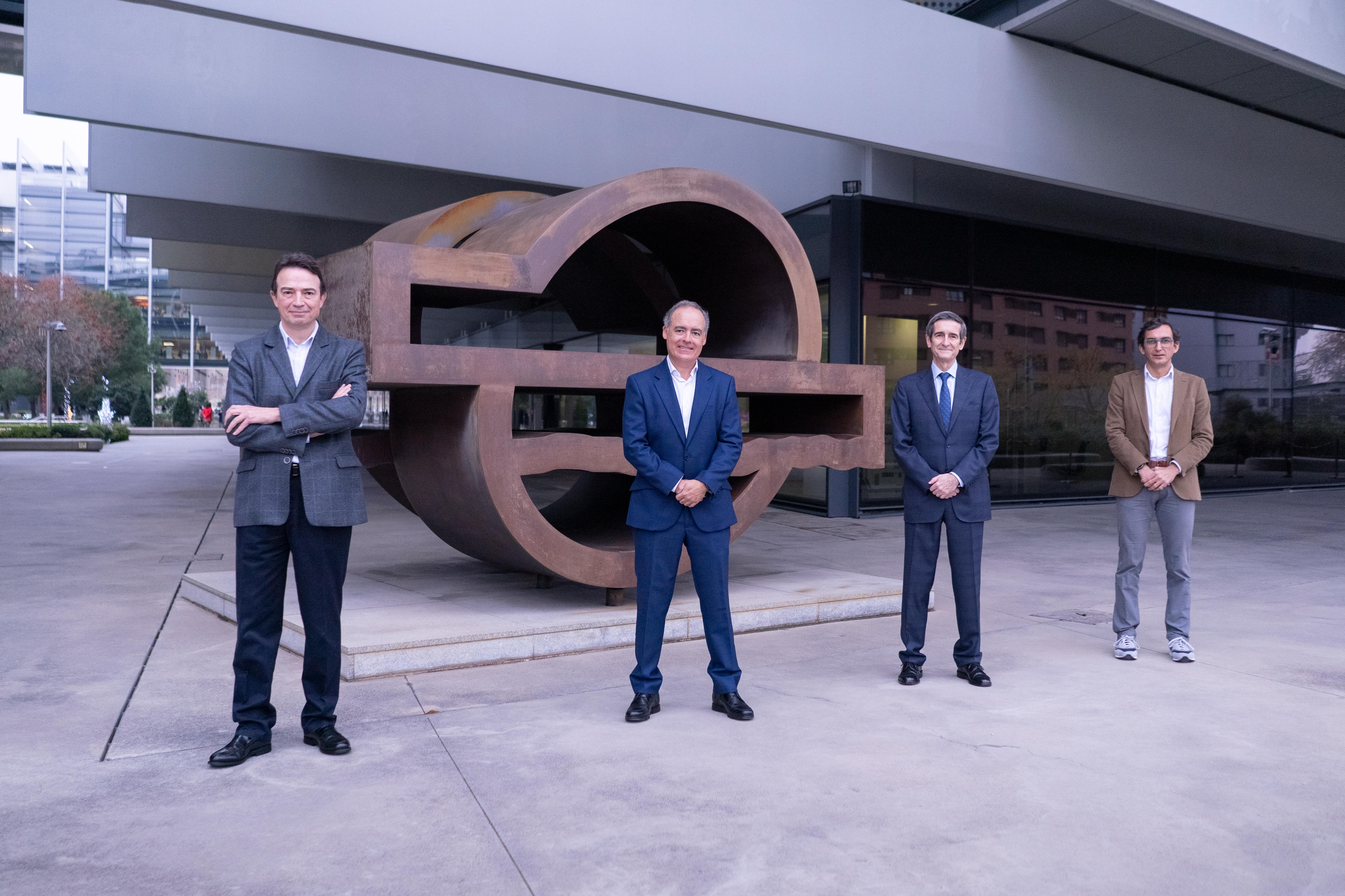 Arturo Gonzalo, Javier Rodríguez Zapatero, Luis Cabra y Rodrigo Miranda en la firma del acuerdo entre Repsol e ISDI