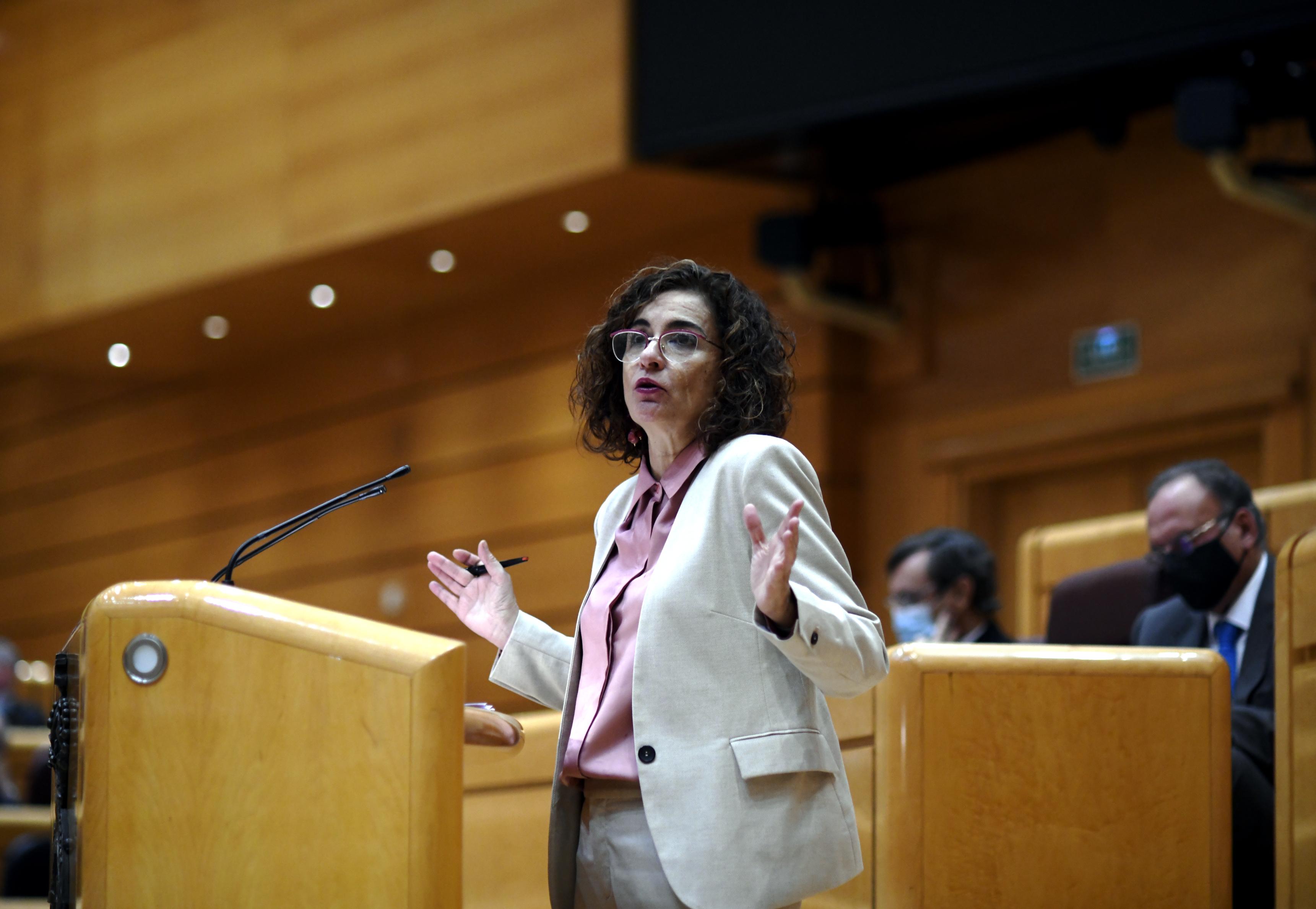 Montero contesta con contundencia al PP por las críticas a su acento. Europa Press