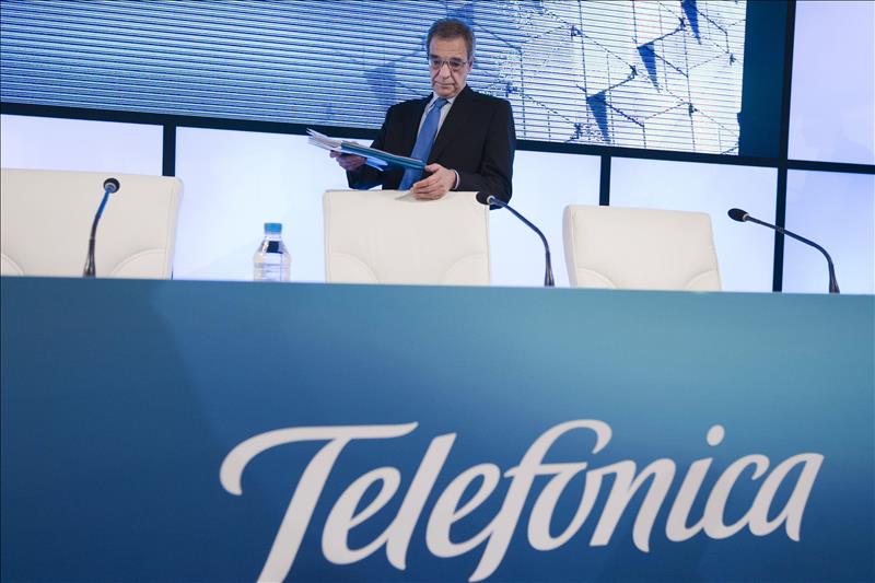 Telefónica ganó tres mil millones en 2014 y repartirá dividendos en 2015