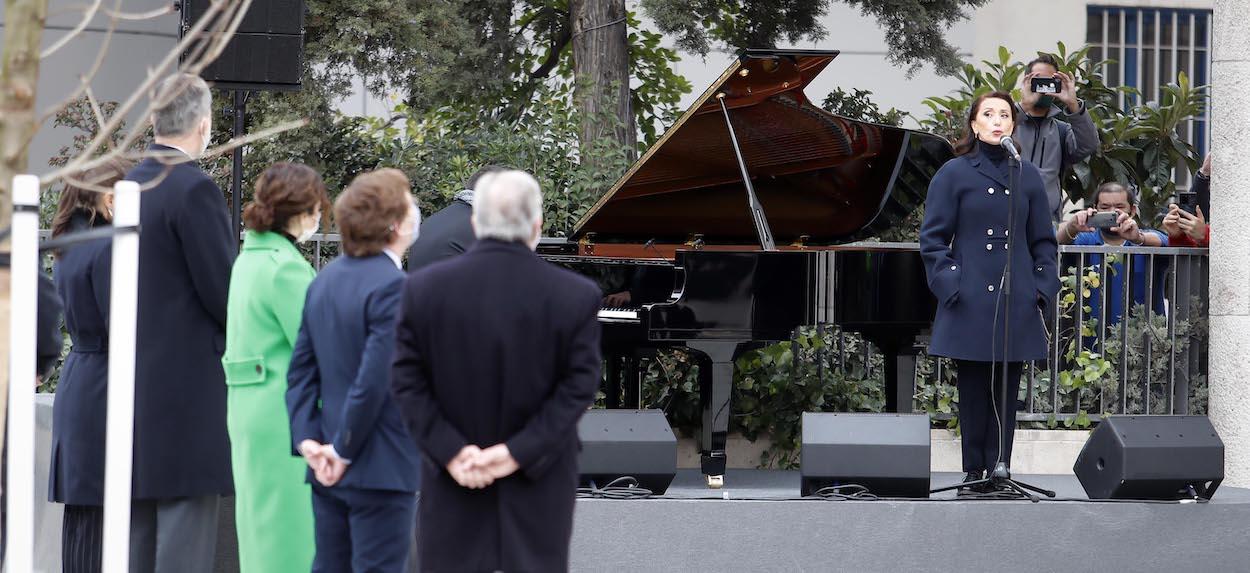 Imagen del homenaje a los sanitarios fallecidos en Madrid