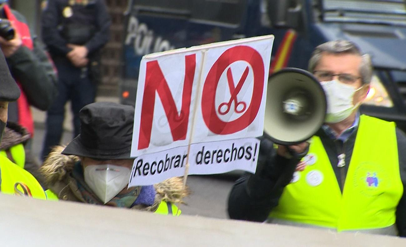 Protesta en Madrid en defensa de las pensiones