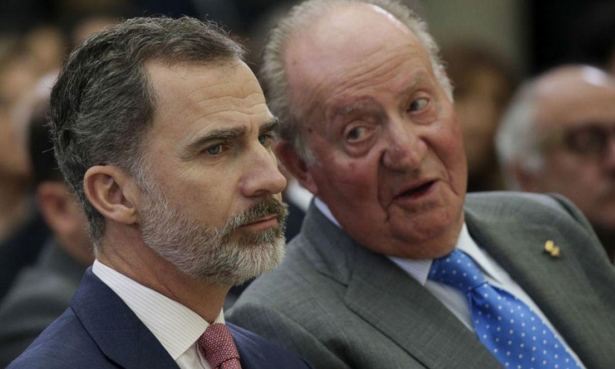 Felipe VI y Juan Carlos I en una imagen de archivo