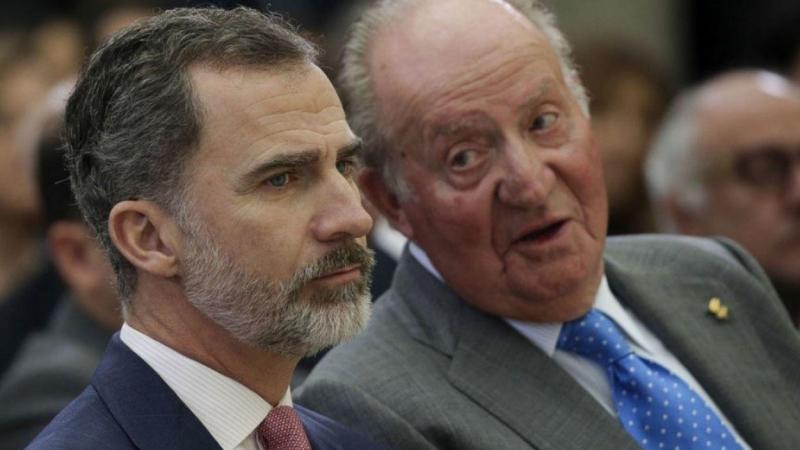 Felipe VI y Juan Carlos I en una imagen de archivo