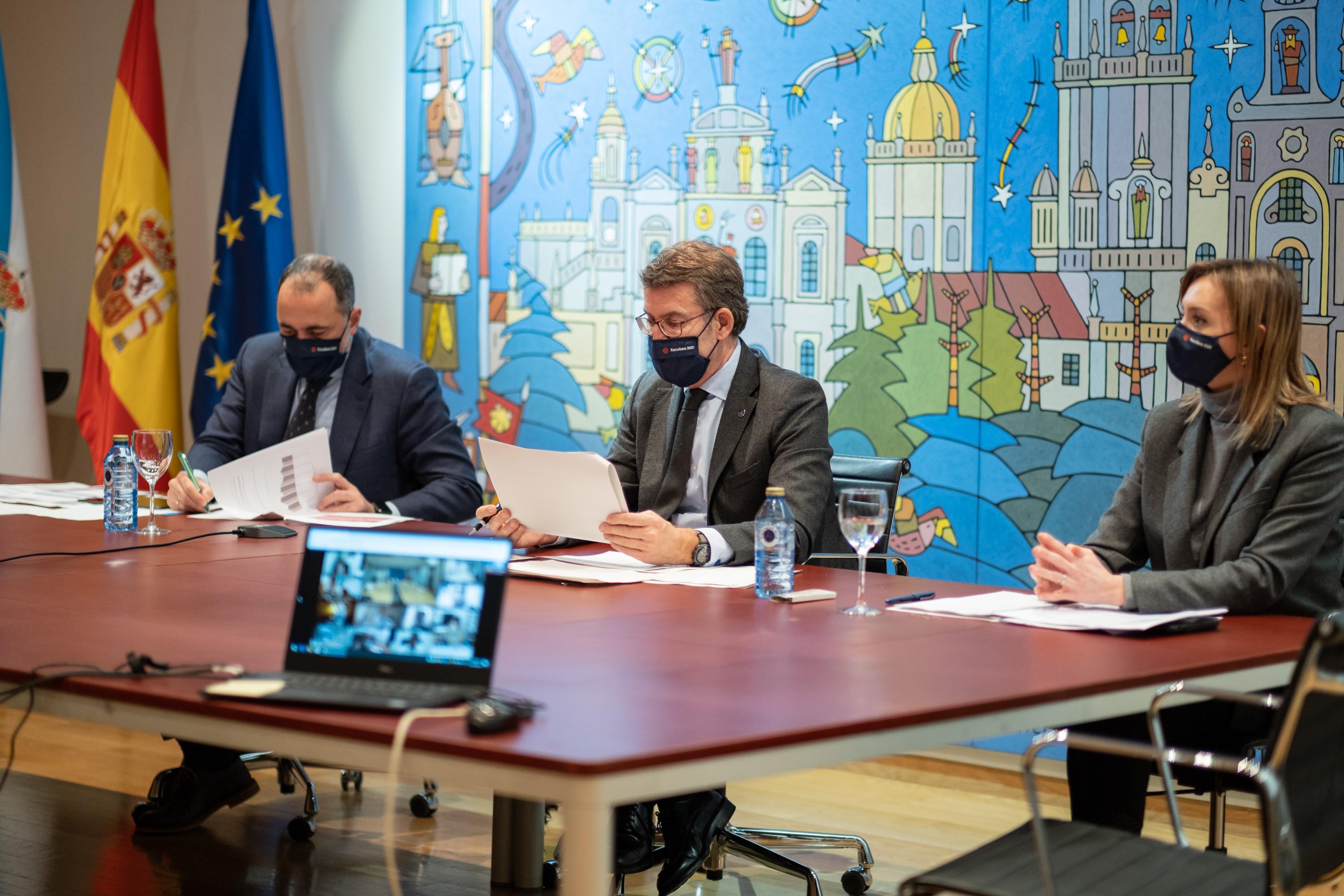 Reunión de ayer del Comité Clínico que asesora a la Xunta, con presencia del presidente gallego, Alberto Núñez Feijóo (Foto: Xunta).