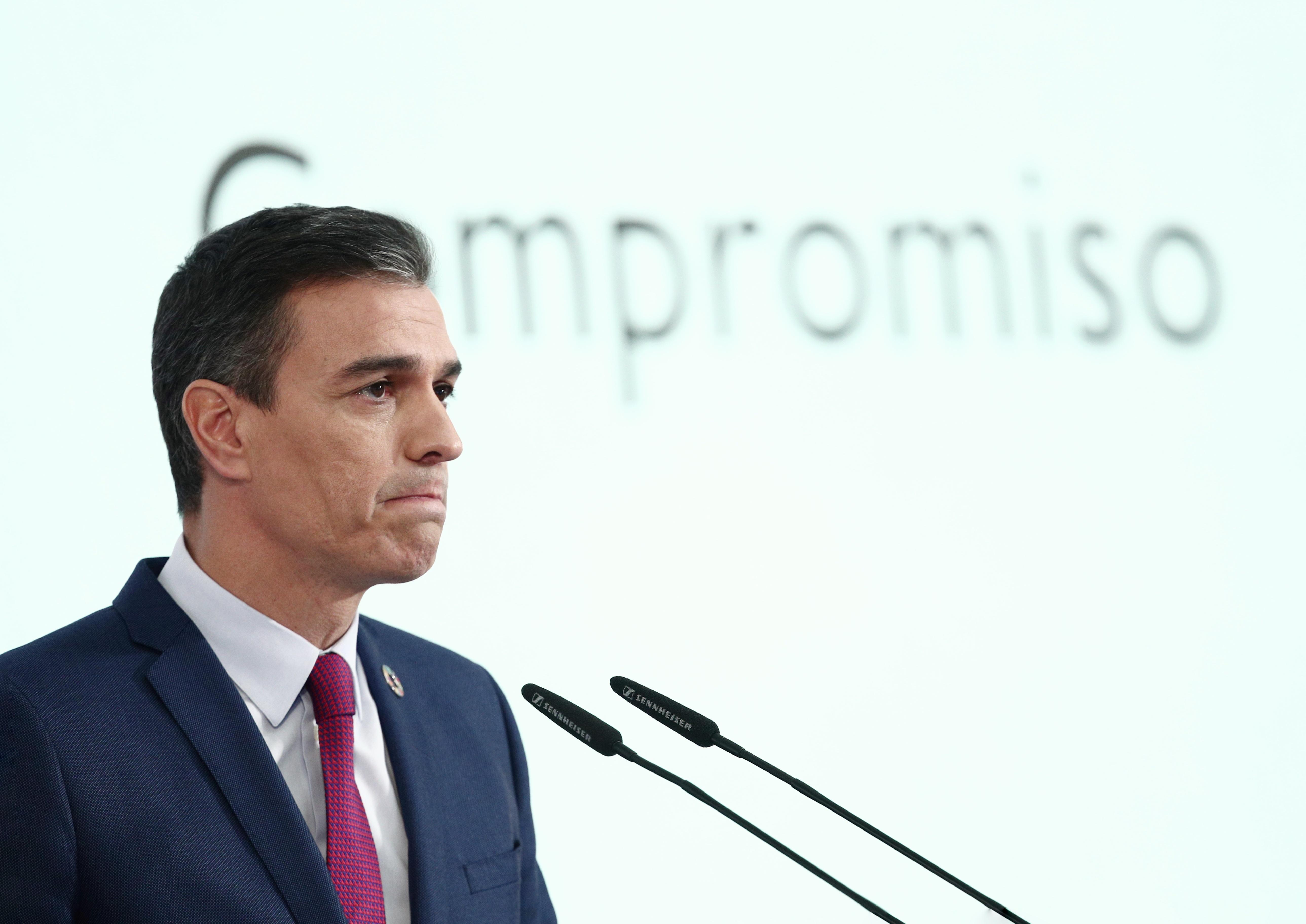 El presidente del Gobierno, Pedro Sánchez durante la rueda de prensa para presentar el primer informe de rendición de cuentas del Gobierno. Fuente: Europa Press.