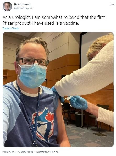 el irónico comentario de un médico al recibir la vacuna