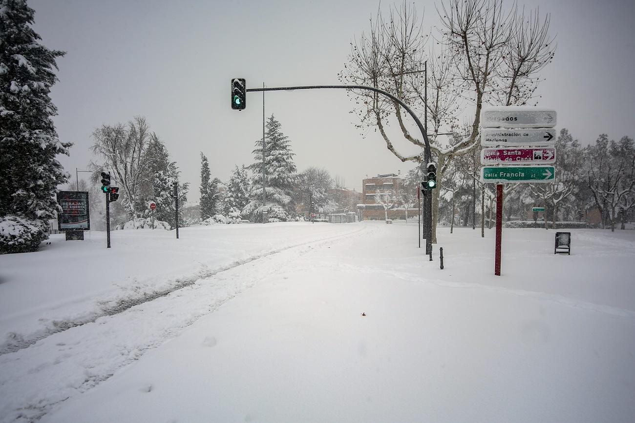 Madrid y Castilla-La Mancha suspenden las clases lunes y martes. 