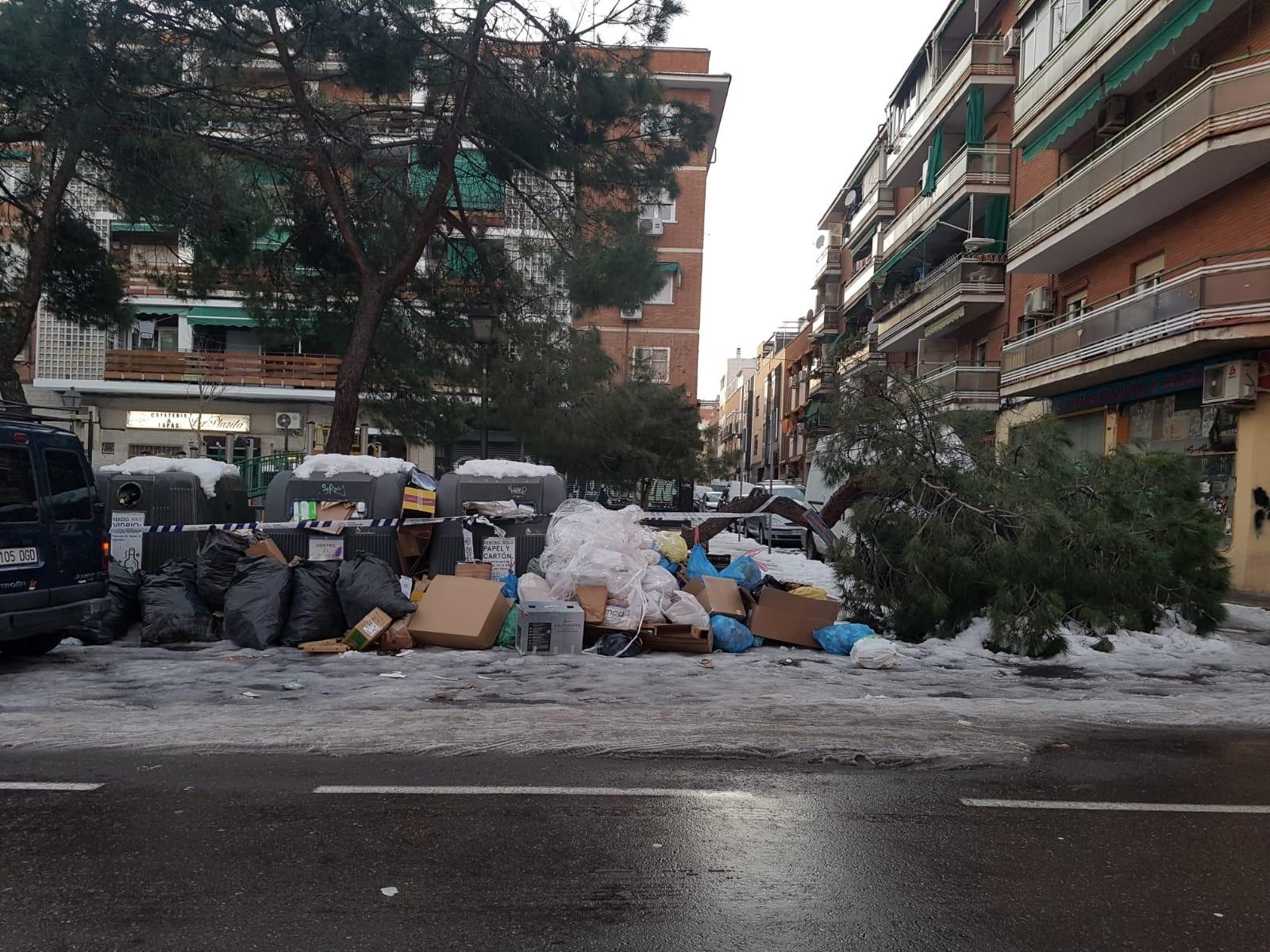 Las calles de Madrid siguen con toneladas de basura que no han podido ser recogidas. Europa Press