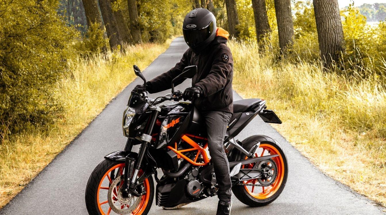 Los mejores guantes de moto combatir frío invernal
