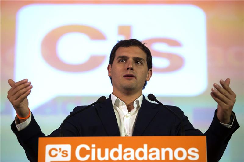 Rivera no se la cuela a 'The Guardian', que le describe como el 'Podemos de la derecha'