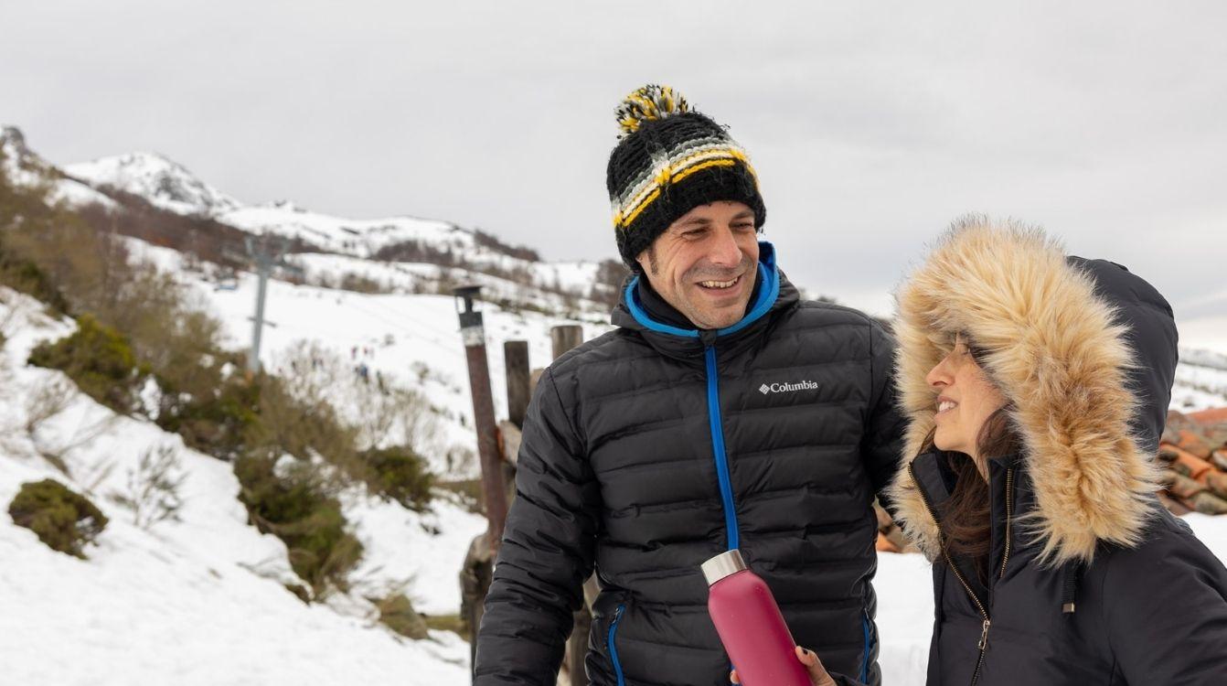 La ropa térmica hombre, mujeres y niños para hacer al frío invernal