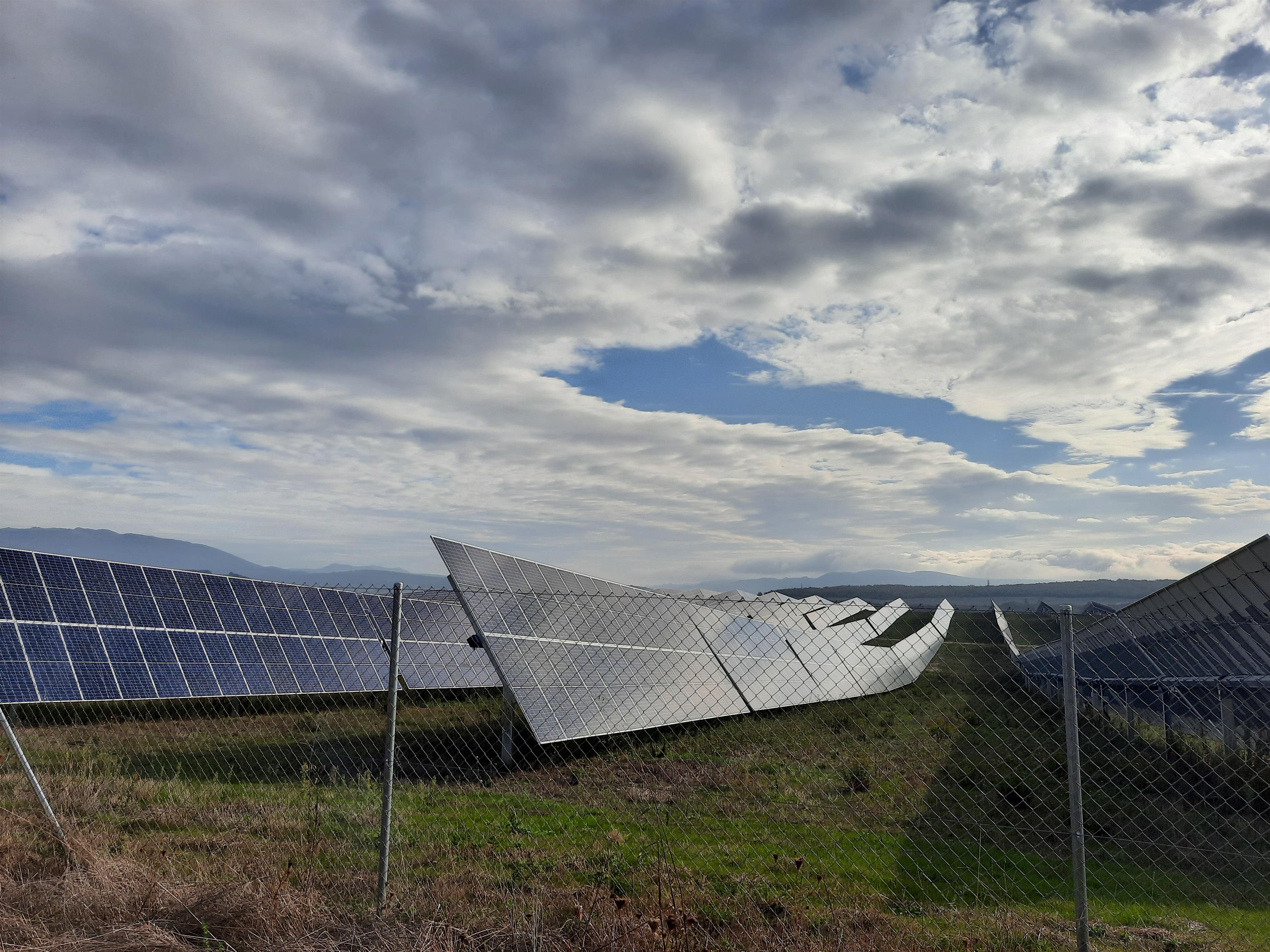 Parque de placas solares. Europa Press.