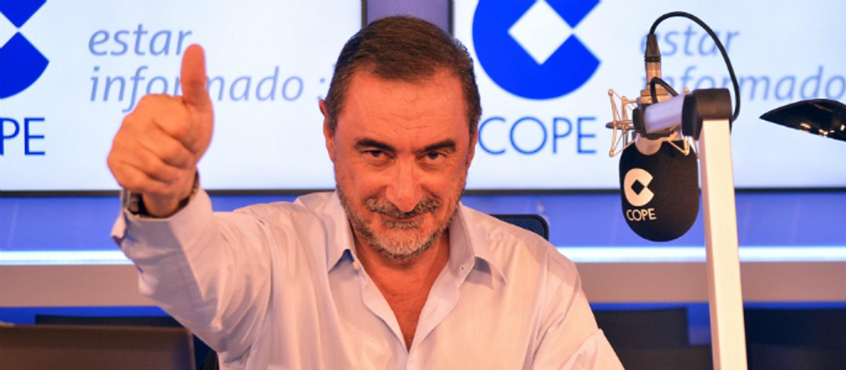 Las redes recuerdan a Carlos Herrera su programa de 330.000€ tras sus críticas al fichaje Broncano. Cadena Cope.