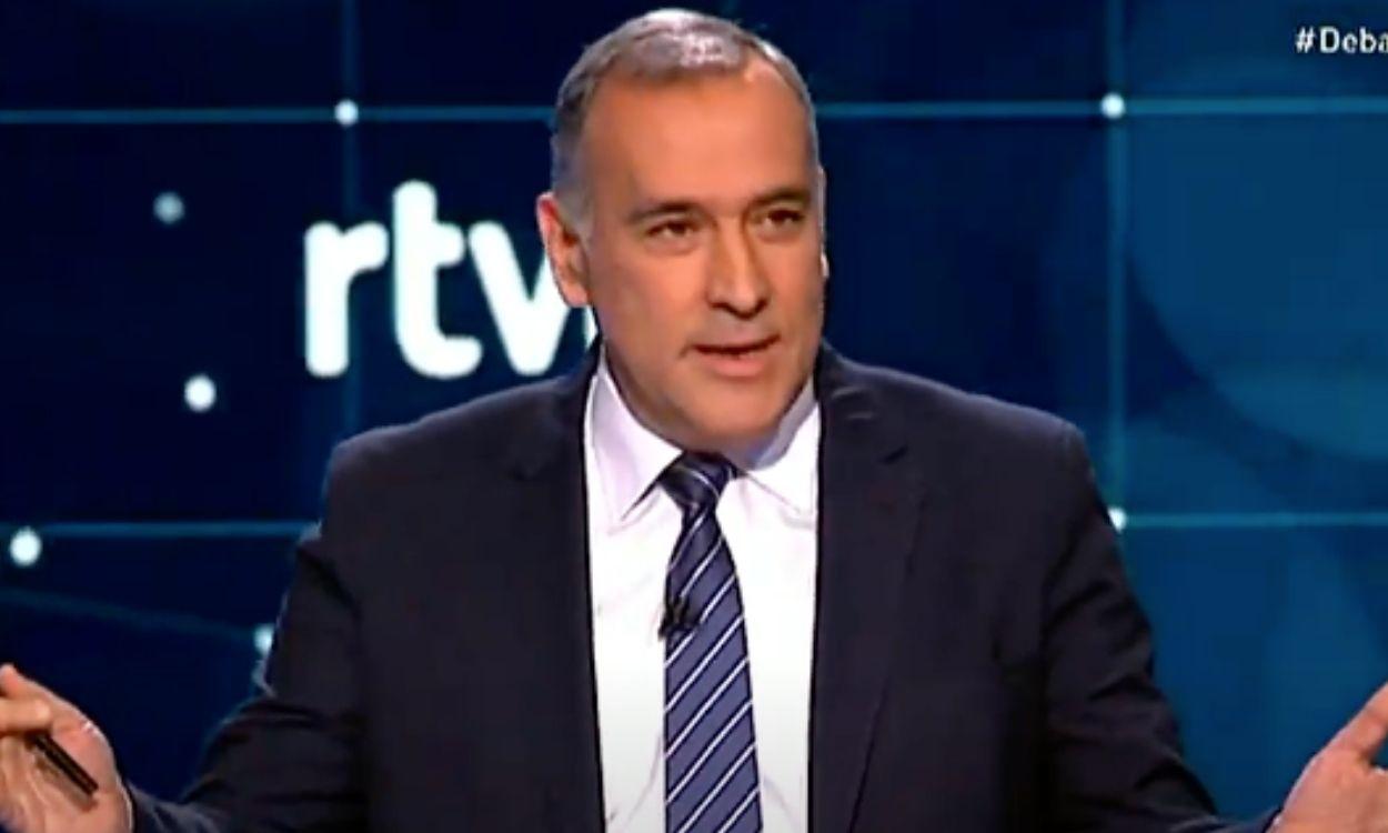 El periodista de TVE Xabier Fortes reacciona a los abucheos a Sánchez en el 12 de octubre