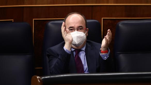 VÍDEO: Así ha sido el estreno de Iceta como ministro en el ...