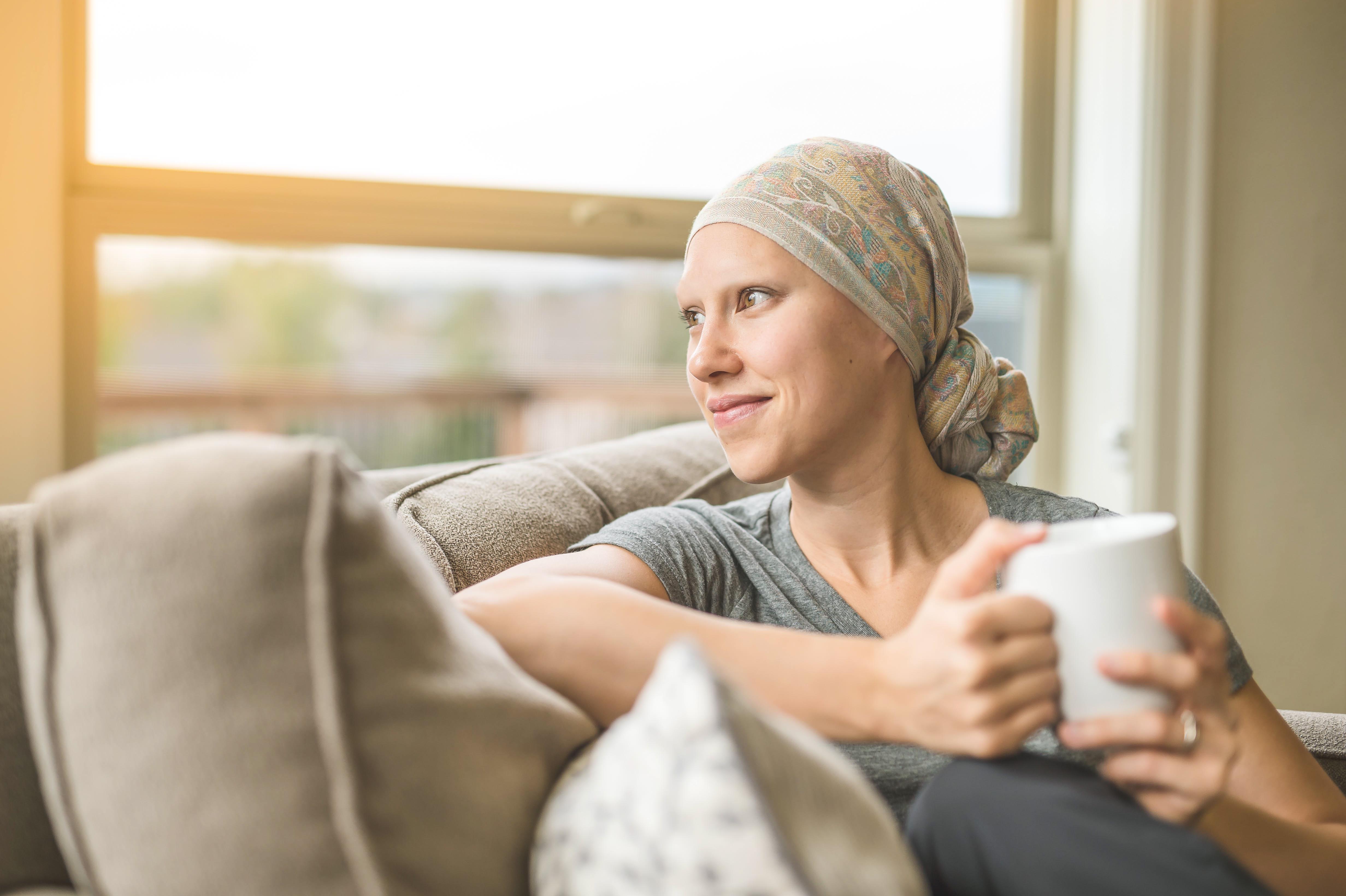 Paciente oncológica para la que se ha impulsado una campaña específica desde CaixaBank, en colaboración con la AECC, con el objetivo de impulsar la investigación y la ayuda a la asistencia