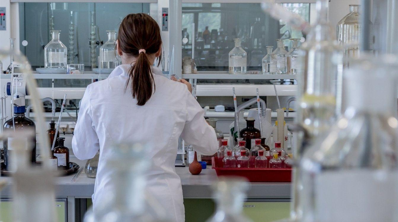 La Fundación  la Caixa  celebra este jueves coincidiendo con el Día Internacional de la Mujer y la Niña en la Ciencia el debate 'Mujeres en ciencia, superando estereotipos y desigualdades'