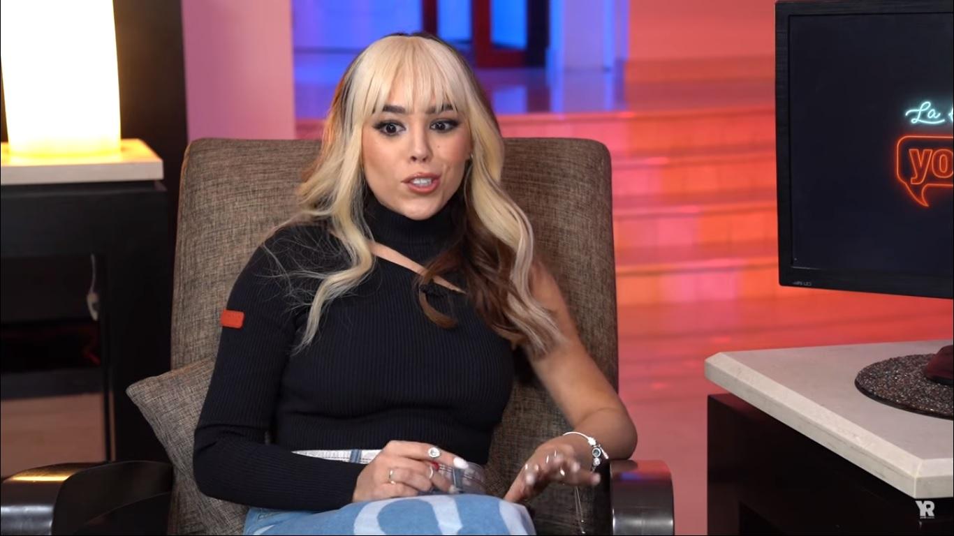 La cantante y actriz Danna Paola en una entrevista en Youtube