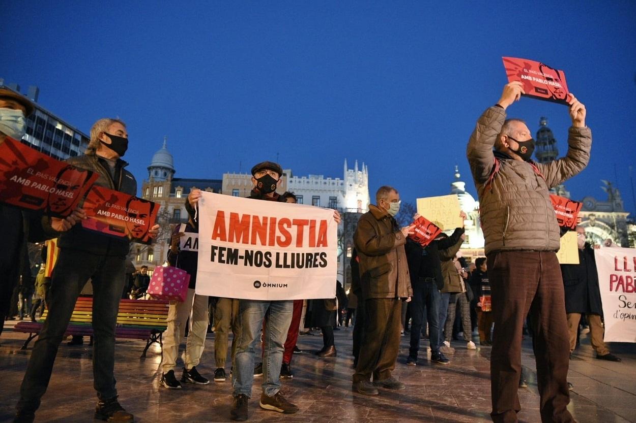 Concentración en València para pedir la libertad del rapero Pablo Hasél