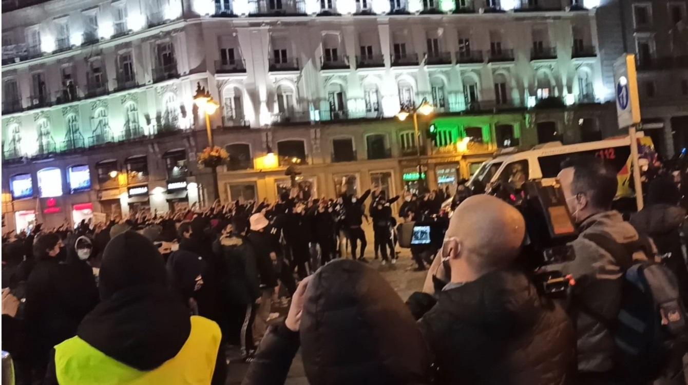 Cargas en la Puerta del Sol