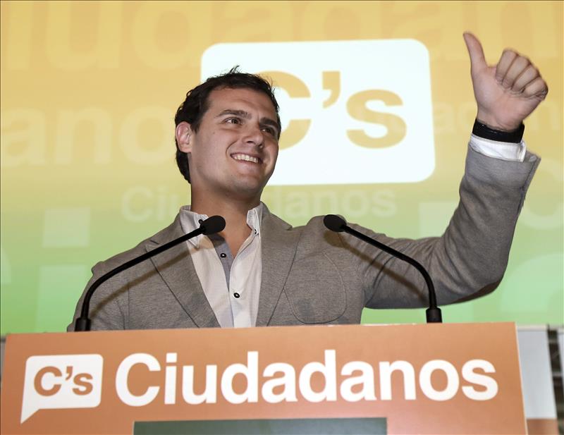 Ciudadanos cae en 'la trampa' del PP y se queda solo en su propuesta de acabar con la sanidad universal