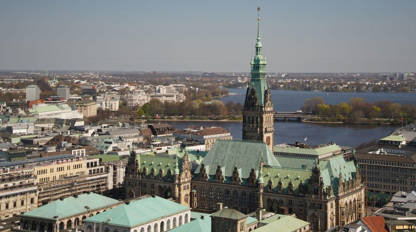 Hamburgo es una de las ciudades más interesantes de Alemania, tanto para los negocios como para el turismo (1)