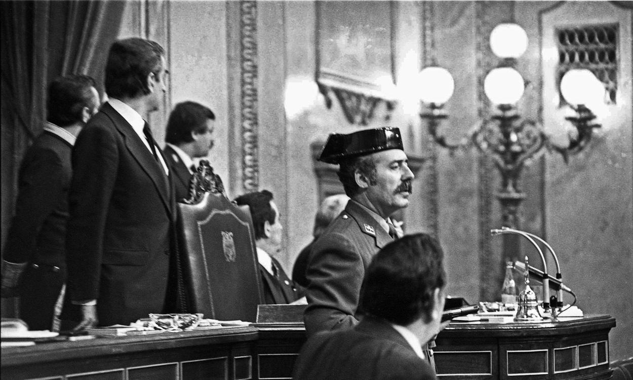 El intento de golpe de Estado del teniente coronel de la Guardia Civil, Antonio Tejero, el 23 de febrero de 1981. EP