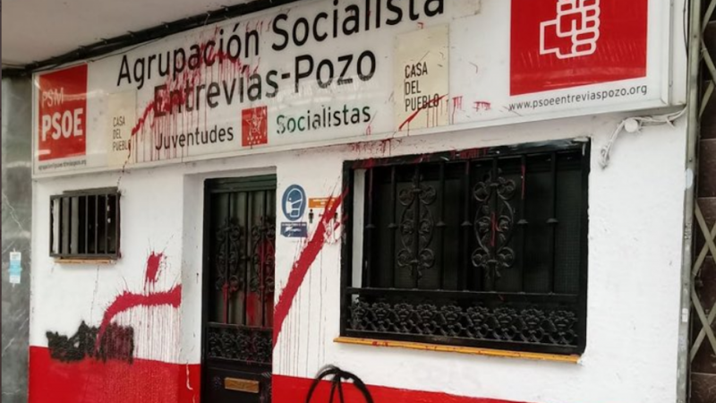 Ataques a una agrupación del PSOE. Twitter