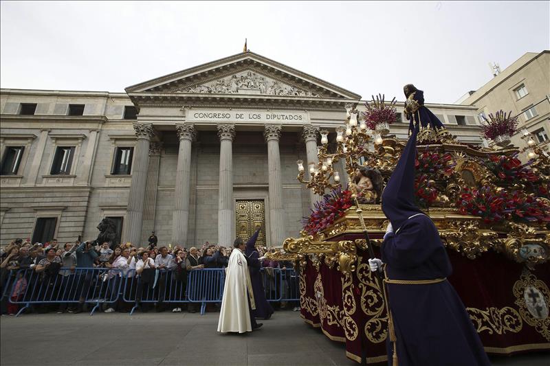 La Iglesia católica recibe más de 11.000 millones anuales del Estado