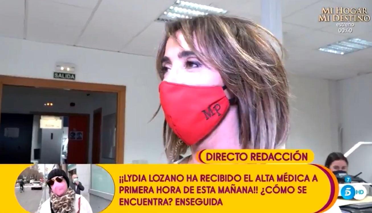 María Patiño escucha a la redactora