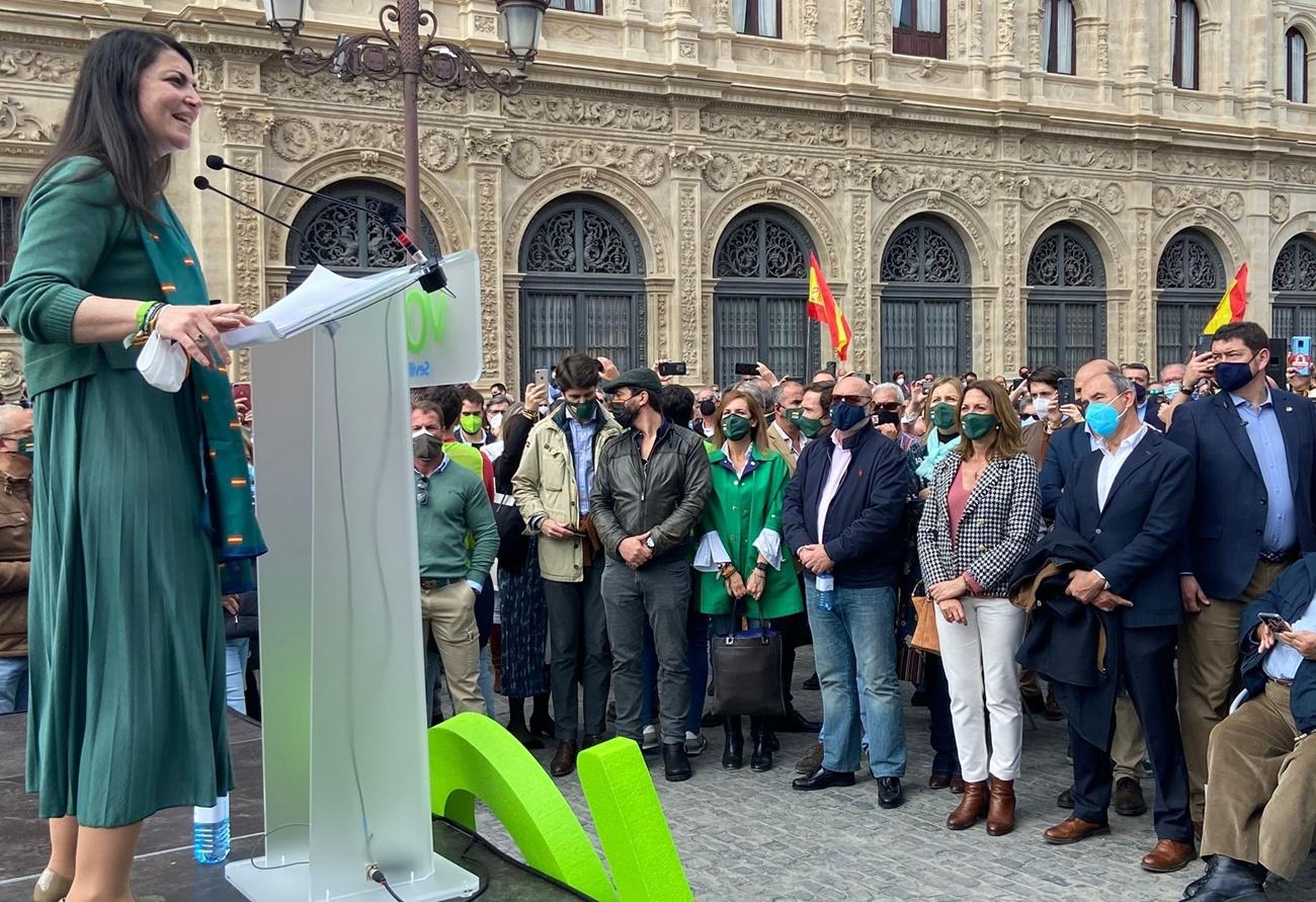 Macarena Olona en Sevilla