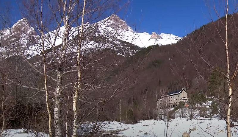 parador bielsa huesca animales