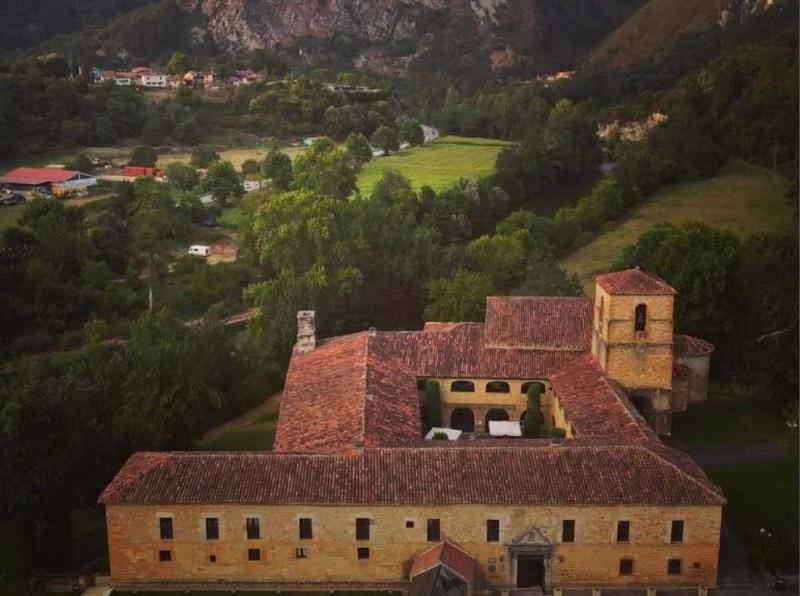 parador cangas onis animales