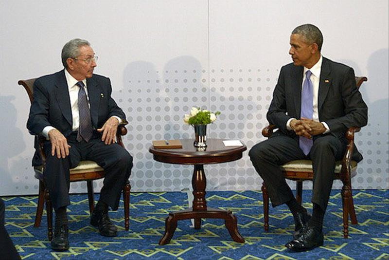 Obama, entre las críticas de los republicanos y los 'piropos' de Castro