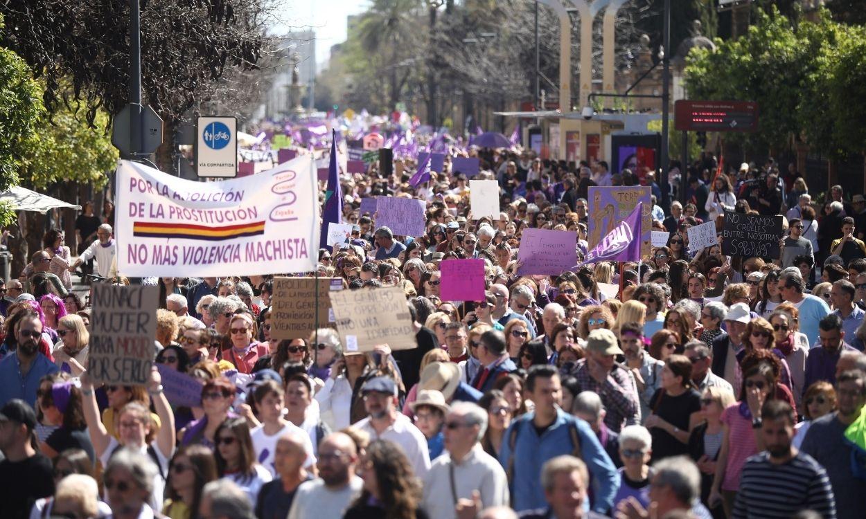 Vox y su odio a las mujeres: desde "el feminismo es cáncer" a "arrogantes, maleducadas y feas"