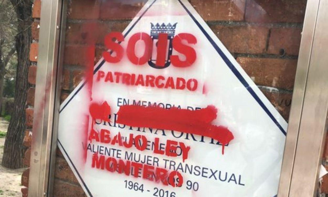 Vandalizan la placa de 'La Veneno' en el Parque del Oeste de Madrid